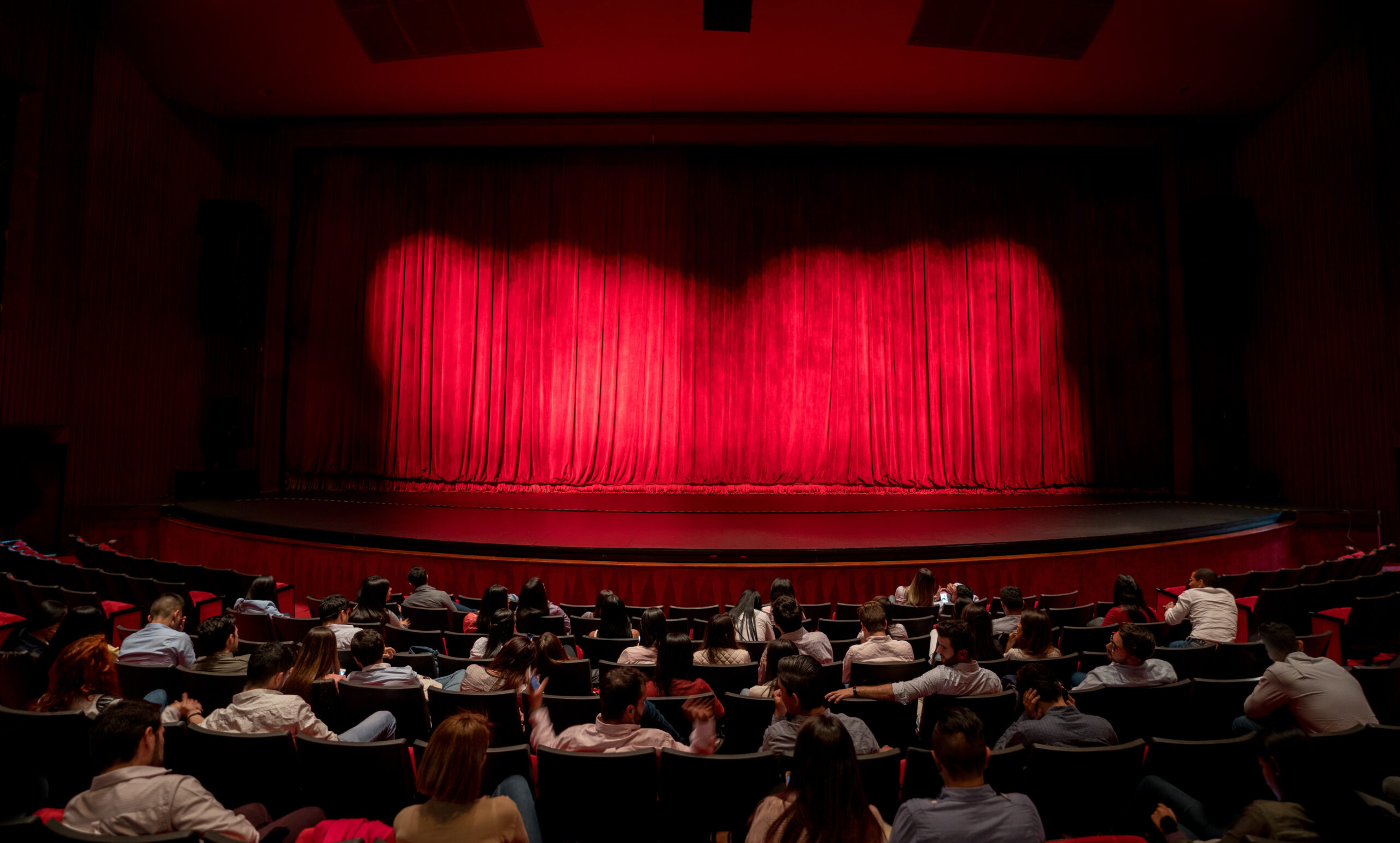 A strong majority of culture-goers who attended an exhibit or performance for the first time say it was a positive experience (Business / Arts and the NAC, Nanos)