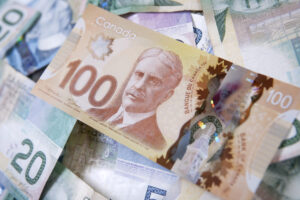 Canadians are divided on how to fund NATO defense spending target (Bloomberg/Nanos)