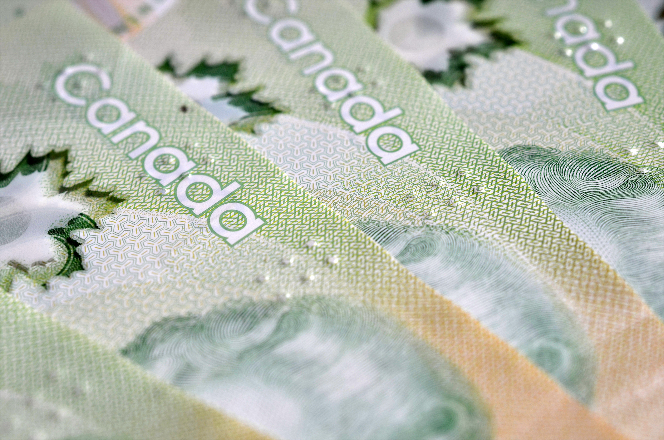 Slim majority of Canadians believe that Carney’s additional deficit spending will benefit the economy. (Bloomberg/Nanos)