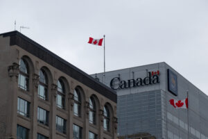 Canadians more likely to say the federal public service is overstaffed. (CTV News/Nanos)