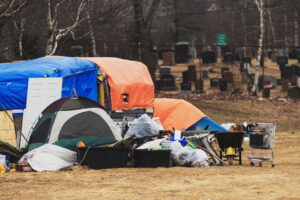 Support for clearing homeless encampments outweighs opposition. (CTV News/Nanos)