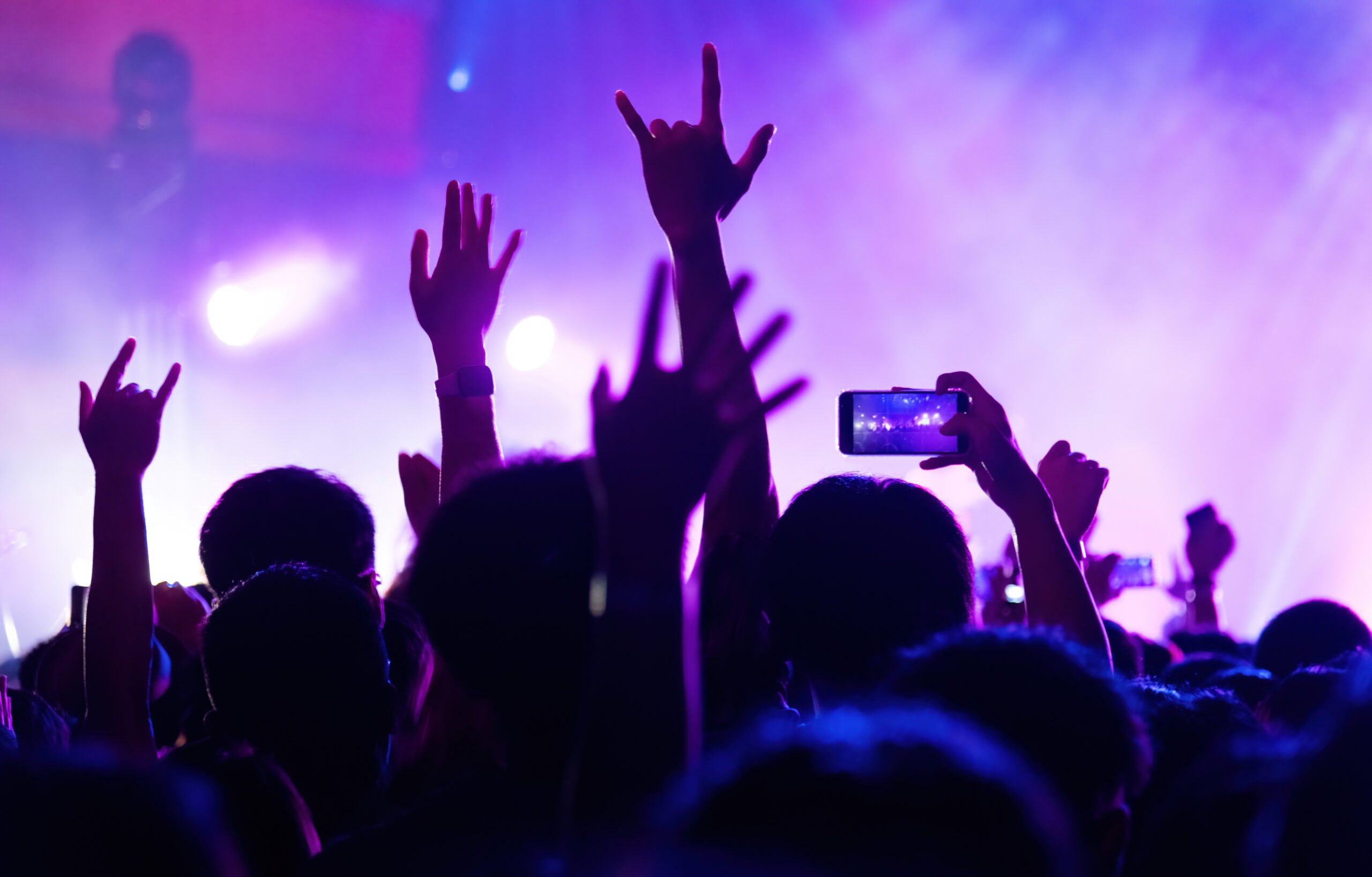 Canadians widely credit arts and culture with bringing people together and enriching civic life. (Business / Arts/NAC/Nanos)