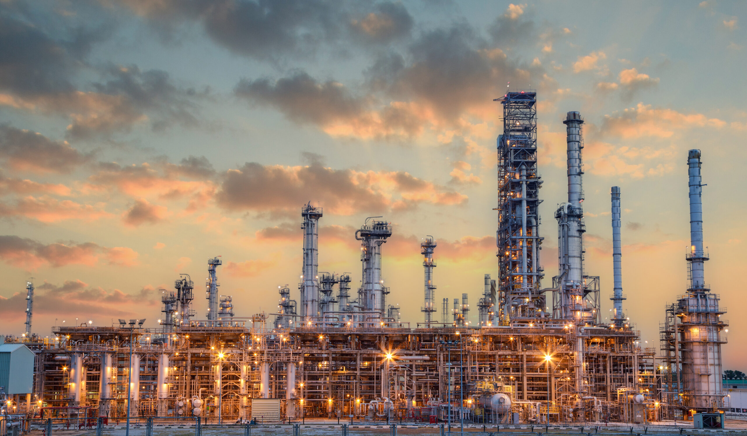 British Columbians back LNG expansion and say projects are not moving fast enough. (Canada Action/Nanos)